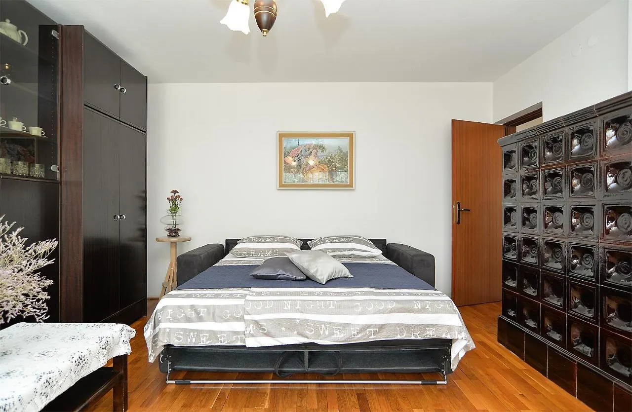 Apartment Vilim 2226 Pula