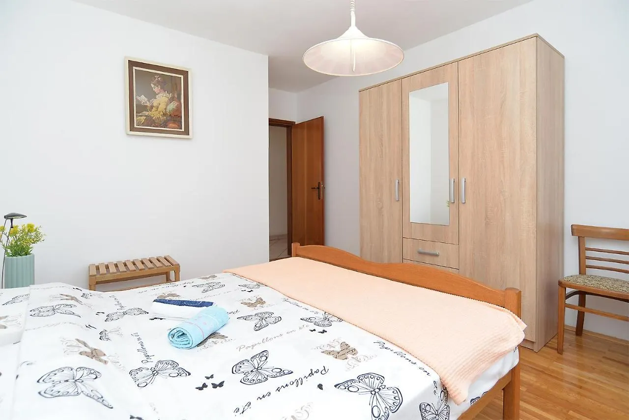 Apartment Vilim 2226 Pula