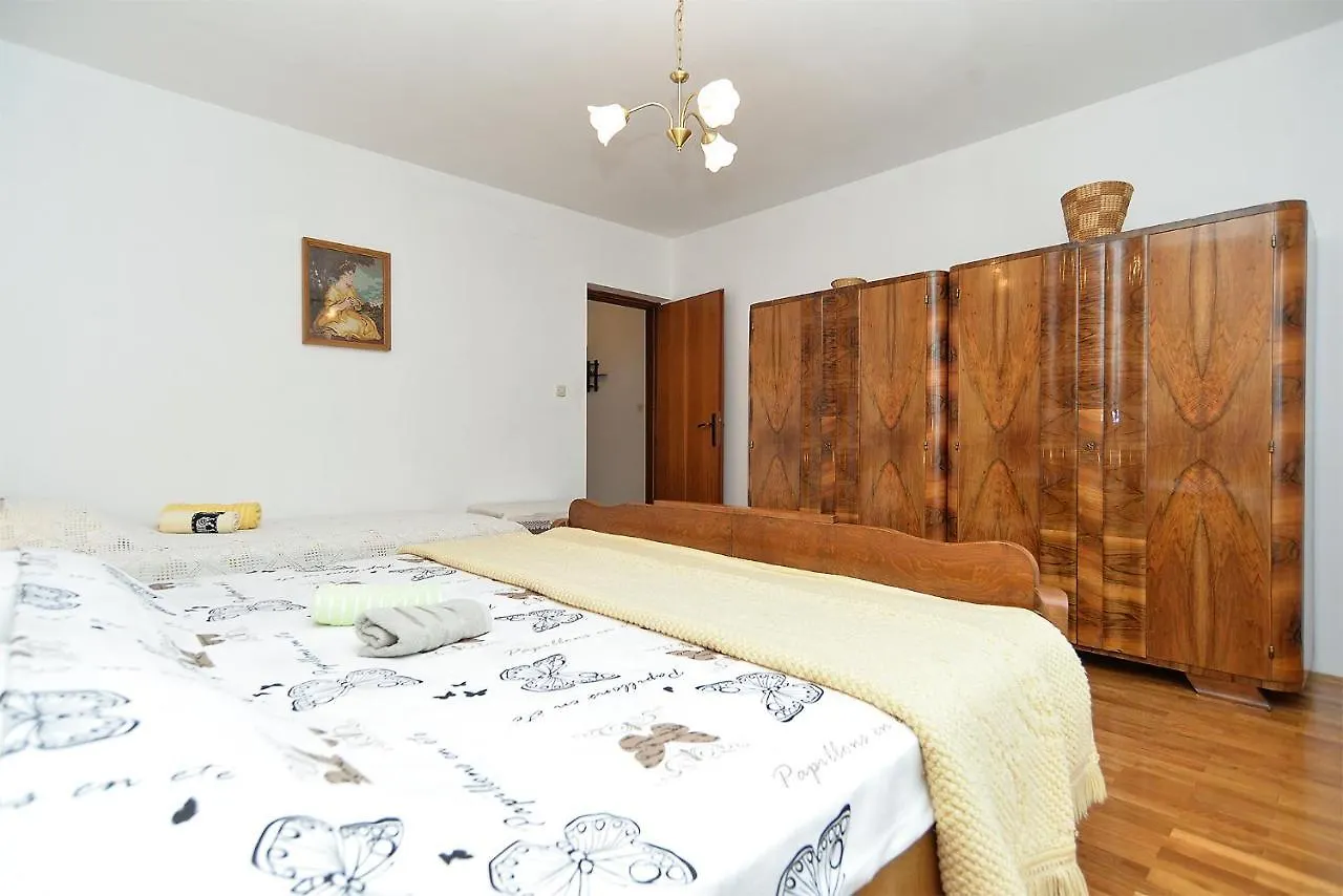 Apartment Vilim 2226 Pula