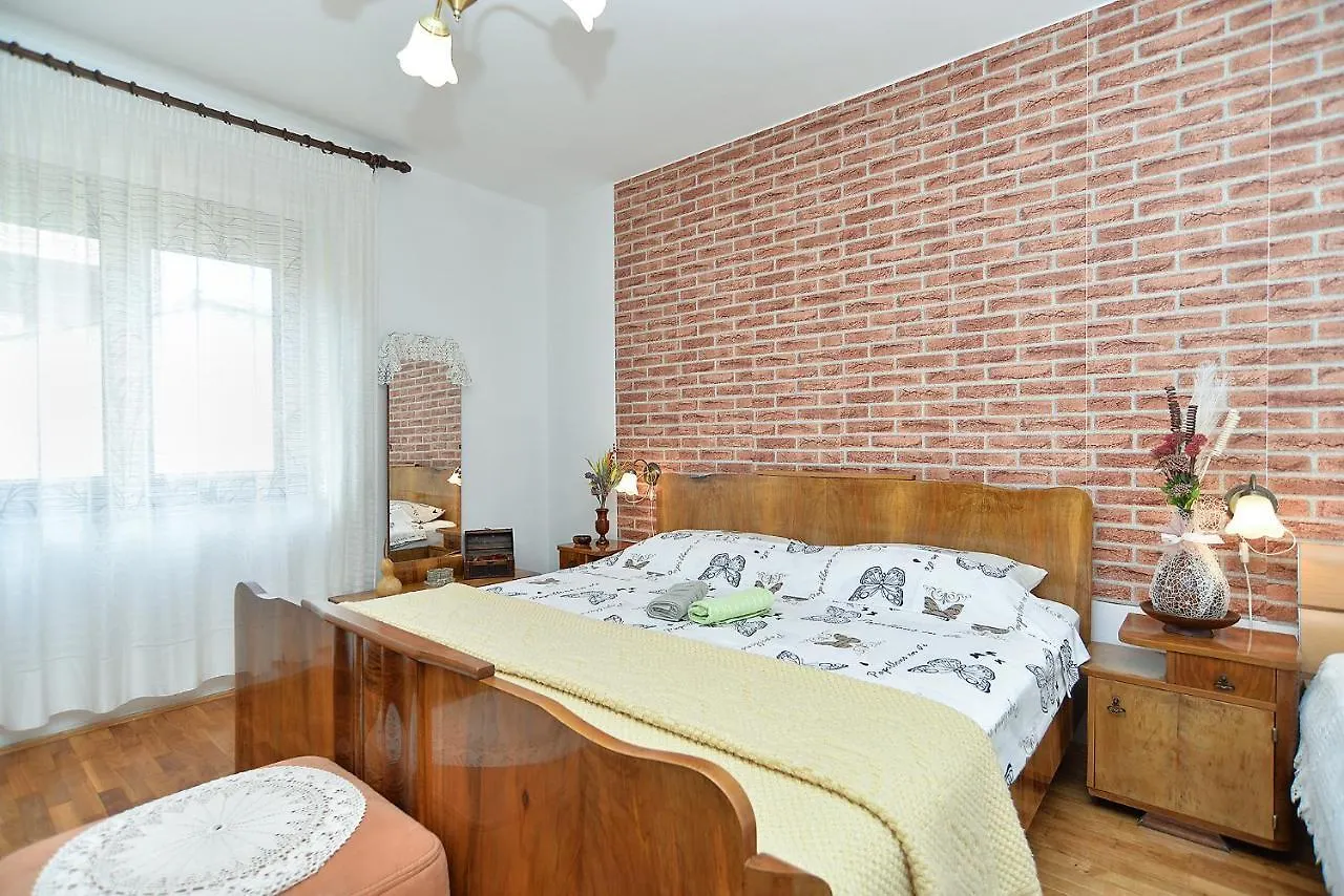 Apartment Vilim 2226 Pula Croatia