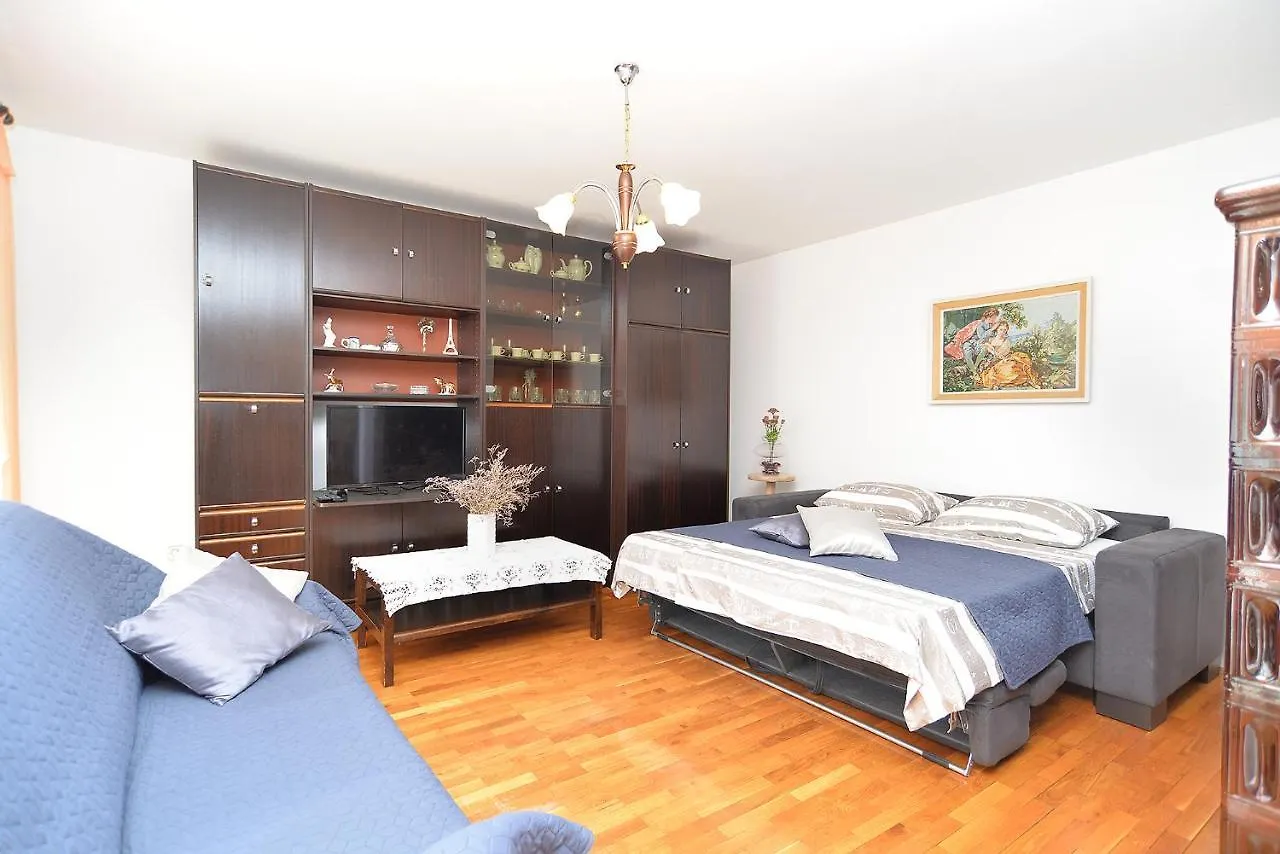 Apartment Vilim 2226 Pula